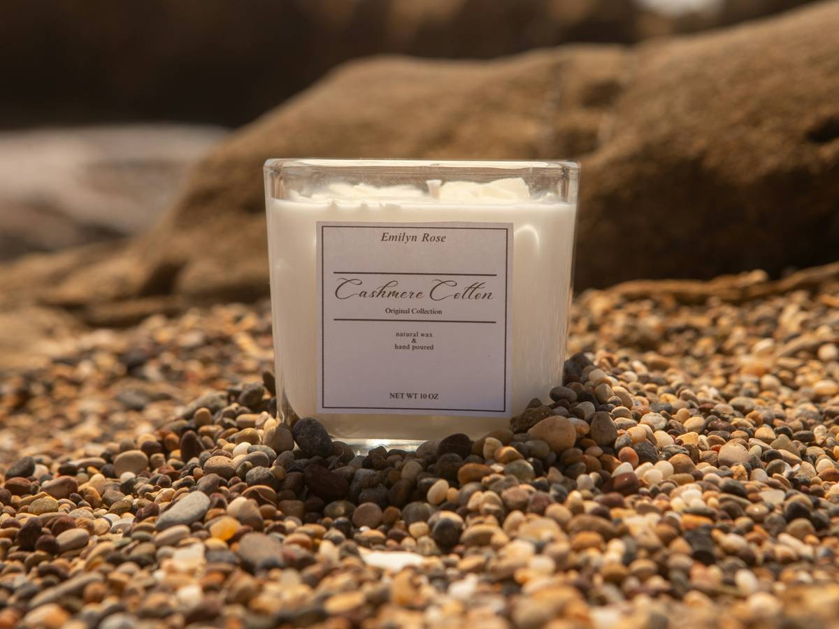 Bar chart showing 142% YoY growth in 'wellness candles with crystals' search volume from 2023 to 2024