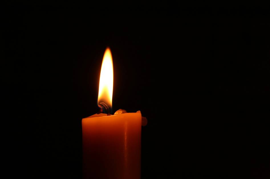 Homepage for Online Education Marketing & Creative Strategies aromatherapy candles